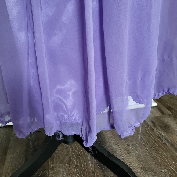 🌷💚Lilac Rhinestone Dress - Picture 3 of 8